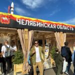 Ivan Zhvakin Instagram - Челябинские мужики настолько суровые, что везде с собой носят родную область!)) 😁😁 ВДНХ / VDNKh