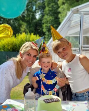 Iveta Lutovská Instagram - Všechno nejlepší, chlapečku můj! #2 #velkykluk #💙