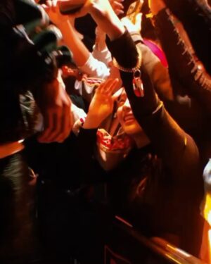 J-REXXX Instagram - 最前列でマゲニーズと紅桜のライブを見るワシ👁️🙌