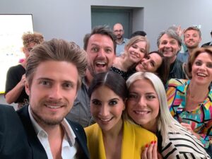 Jörn Schlönvoigt Instagram - In guten wie in schlechten Zeiten... #one #team #crew #throwback #vorCorona #thankful