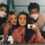 Júlia Gomes Instagram - Quem ai está com saudades de um filme novo? Logo logo tem novidades 🤩💖 Carnaval