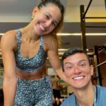 Júlia Mendes Instagram - Se eu pudesse dar um conselho pro mundo seria: façam algum exercício e se divirtam! Isso muda a sua vida. Isso é mil vezes melhor do que qualquer remédio. Isso me salva todos os dias! Viva a endorfina e tudo o que ela promove dentro da gente! 😅💫🙌🏼💙 já liberou a sua hoje?