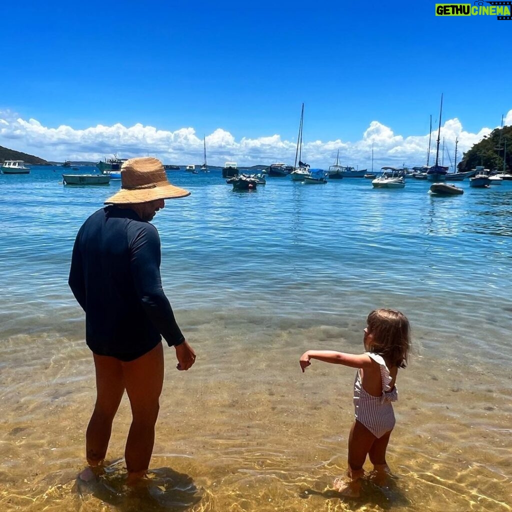 Júlia Mendes Instagram - Não há melhor lugar no mundo do que perto de quem a gente ama. Dias inesquecíveis e cheios de amor❣️