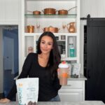 JWoww Instagram - They’re back!! 🍫🍰 I helped develop my signature flavors Vanilla Cake and Chocolate Icing with @310nutrition three years ago, and haven’t looked back. They’re made with plant based protein, 0 sugar, no artificial sweeteners, no soy, no gluten, no dairy, or nuts, and have an adaptogen blend. Grab them before they sell out with the link in my bio! #310nutrition