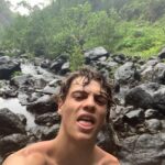 Jace Norman Instagram - Me attempting to take selfies in Kawai the my new favorite place. Living in a rain forest is a good idea