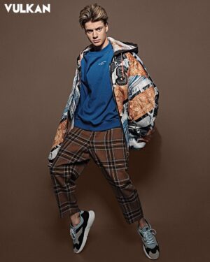 Jace Norman Instagram - Vulkan cover shoot. 
shot by: @tjmanou 
grooming by: @paige__davenport styled by: @styledbyfranzy 
cover of @vulkanmag