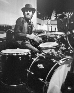 Jack Broadbent Instagram - Remembering Levon Helm today ♥️