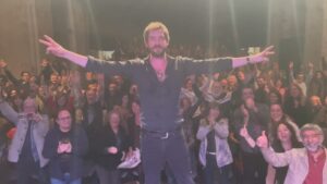 Jack Broadbent Instagram - Thank you Girona! Amazing first night of the tour. Madrid tonight. Check out my tour dates. Rock n Roll. 🖤