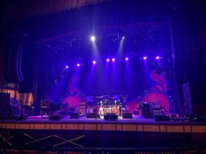 Jack Broadbent Instagram - Ready to open for @derekandsusan in Huntington WV. Beautiful band, beautiful venue! Next stop Washington DC, then onto NYC and Boston for 2 solo shows. Let’s have it!!!!!!! #tedeschitrucksband #jackbroadbent