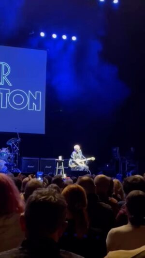 Jack Broadbent Instagram - Thanks again @mrpeterframpton So proud to have been part of this tour. ✌️😎✌️ #jackbroadbent #peterframpton
