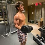 Jack Gilinsky Instagram - today i am 1 year completely sober :’) enjoy these photos & videos from my final week of drinking & smoking