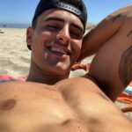 Jack Gilinsky Instagram - i love my friends. can’t believe it’s already august. how’s your summer going?