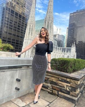 Jacqueline Bracamontes Instagram - NYC @benitosantosoficial