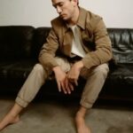 Jaime Lorente Instagram - Dónde nos encontramos este otoño? Con la colección de @aboutyou por supuesto