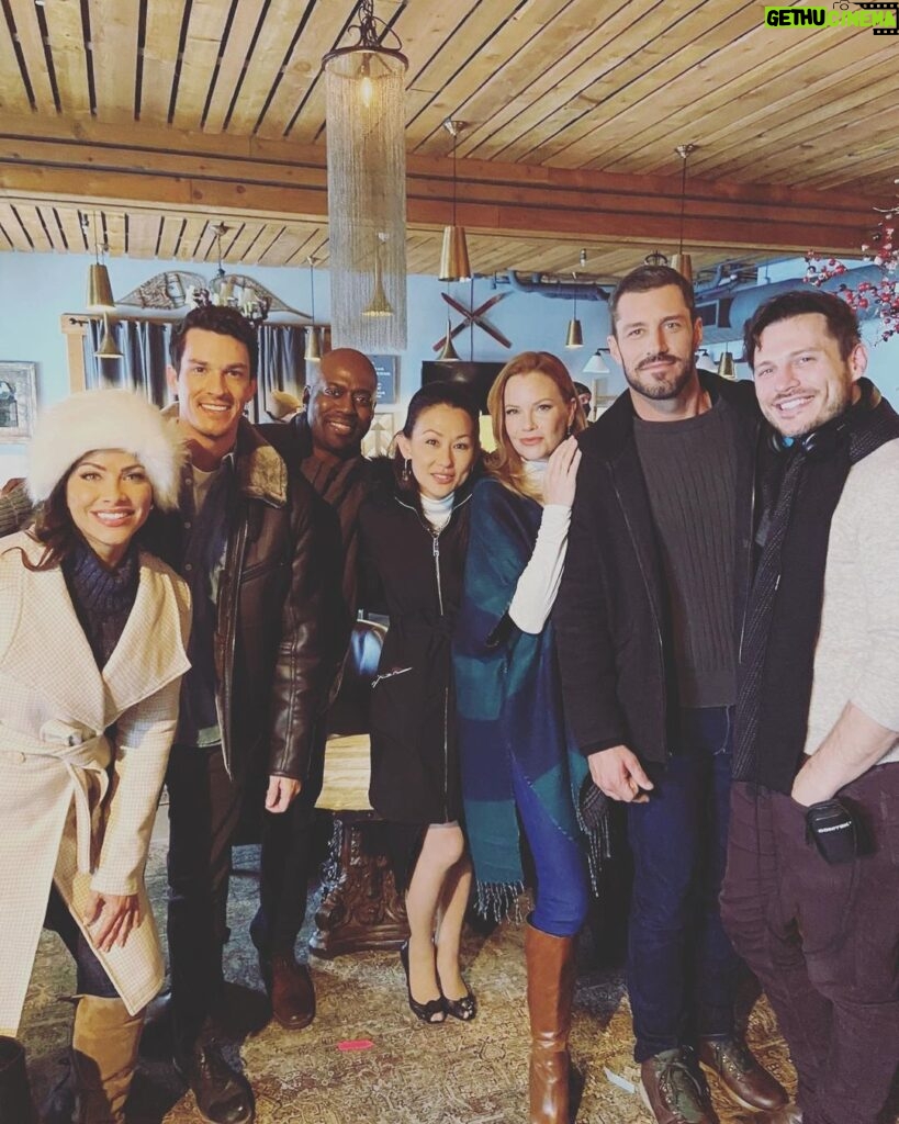 Jake Helgren Instagram - Tonight watch this beautiful cast (as well as Audrey Landers and even a cameo from Miss Piper who are in the next photo, swipe right!) having fun in the magical Bavarian Christmas village of Leavenworth in Cloudy With a Chance of Christmas on @lifetimetv at 8/7C as part of @itsawonderfullifetime 🎅🌲❄️ . . . #lifetimechristmasmovies #ninthhousefilms #nicelyentertainment #itsawonderfullifetime Leavenworth, Washington