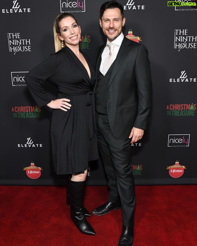 Jake Helgren Instagram - ‘Twas a magical holiday evening last night in Los Angeles as we celebrated a very special VIP screening of our queer holiday romance, A Christmas to Treasure, premiering 12/16 on @lifetimetv as part of @itsawonderfullifetime at 8/7C! . . . @ninthhousefilms @elevatebaby_ @autumnfederici @taylorfrey @kyledeanmassey #ninthhousefilms #christmasmovies #itsawonderfullifetime Garry Marshall Theatre