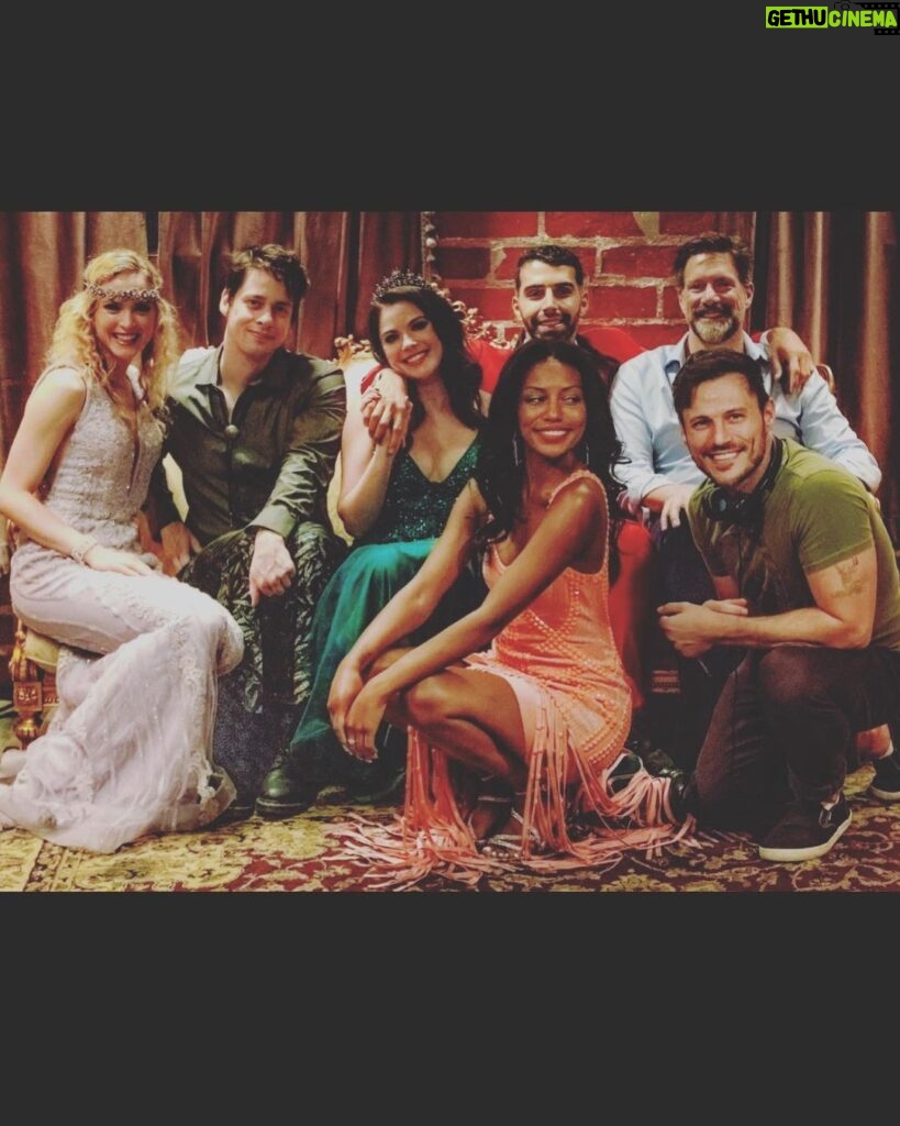 Jake Helgren Instagram - Flashback Friday to this beautiful, fun, insanely talented cast—not one bad egg in the bunch. Watch them all in MURDER AT THE MURDER MYSTERY PARTY, out now on @tubi 🔪🔪! @ssavannahsmithh Jason Brooks @mr.samersalem @emilygoss650 @graciegillam @catherinetoribio @trentculkin @hishberg DEVASTATED I did not get a photo with my boy @bretmeetsworld or the supreme @officialclaudiachristian , who I have been a fan of forever—my two deliciously devilish performers, & also class acts. Thank you all for a fun ride!!! . . #tubithrillers #tubitv #marvistaentertainment #ninthhousefilms #directorlife🎬🎥 Hollywood, California