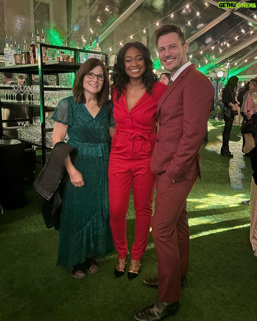 Jake Helgren Instagram - What a blast last night honoring Military Spouses and celebrating our @itsawonderfullifetime holiday line-up with all our friends at @lifetimetv ! So very proud to have our two holiday features premiering very soon, A Cowboy Christmas Romance on Dec 9, and The Holiday Proposal Plan on Dec 16, only on @lifetimetv ! 🌲 Having my mom @rachel_richards_wilson there to join me for me the event which also happened to be my birthday was the icing on the Christmas cake, but @kramergirl and @jessekove , you were both very missed!! ⛄️ The Maybourne Beverly Hills