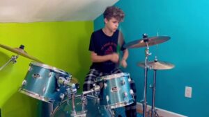 Jake Katzman Instagram - WASSUP!!!!!!! SPIN ‘EM STICKS! 🔥🔥
.
.
.
.
.
.
.
#drummer #drum #letsgo #jakekatzman #musician #singersongwriter #fun #whynot