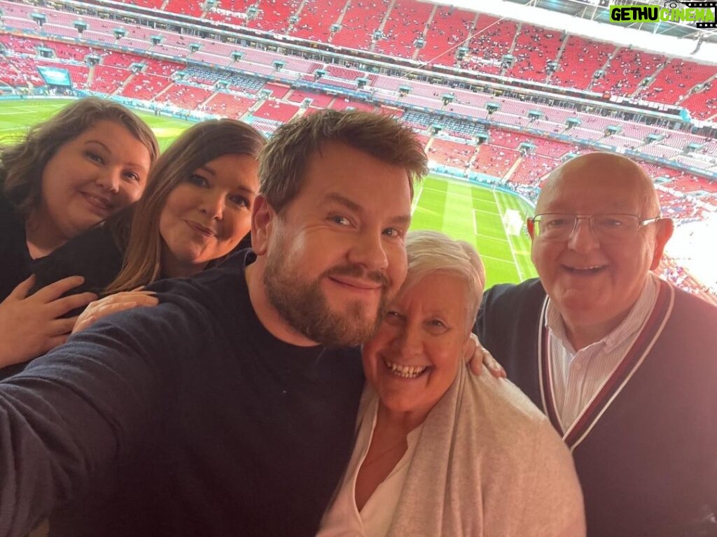 James Corden Instagram - It’s been almost a year and a half since I’ve been in the same room as my mum, dad and my sisters, And what a room to be in! I can’t begin to tell you how emotional it’s all making me! Come on England!!!!!