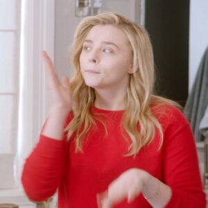 James Corden Instagram - So you think you can pat? I'm working my #PiteraEssence. Full episode out on @skii YouTube #BareSkinChat #skiipartner