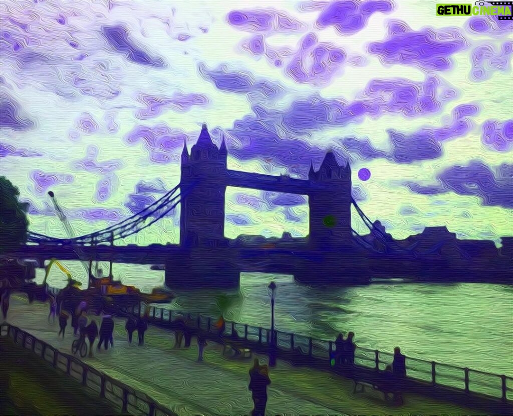 James Michael Tyler Instagram - Tower Bridge at Dusk. Finished version. #graphicart #procreate #procreateart #towerbridge #art #painting #london London, United Kingdom