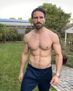 James William O'Halloran Instagram - Had to take these for work, but absolutely did NOT need to post them here. #shameless and #shirtless #recycling Back in LA next week for some much needed sunshine! ☀️ Melbourne, Victoria, Australia