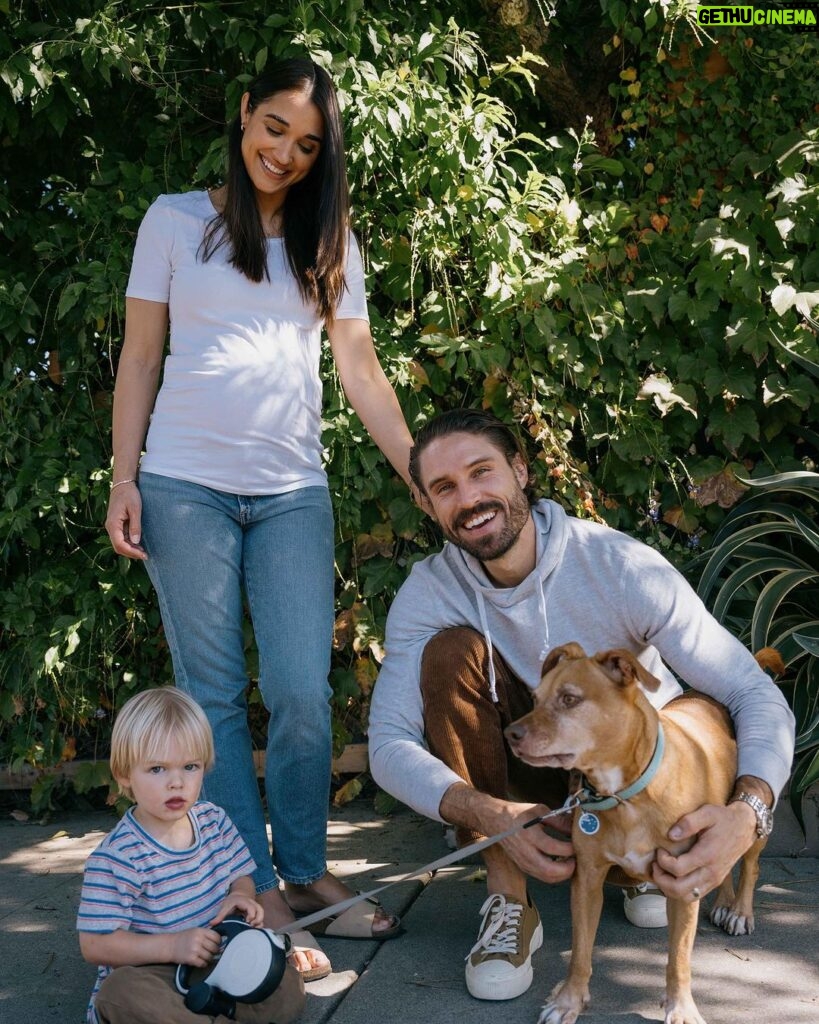 James William O'Halloran Instagram - Don’t work with children or animals? Such rules don’t apply to gurus like @michaelhartwich who captured these treasured moments. ❤️ Los Angeles, California