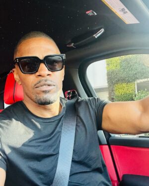 Jamie Foxx Instagram - This birthday is a special one…I wanna start by saying thank you to everyone that prayed for me when I was in a bad way… here lately I’ve been able to thank some of you personally but I want to say to all of you. I NEEDED EVERY PRAYER… you lifted me through… I was able to make it to today because of your prayers… I consider all of you my family… and thank you to my immediate family, and everybody who chipped in to make sure that I could celebrate on this day… I’m sending our complete joy to everybody… Cause if it’s my birthday it’s your birthday….. #swipeleft #sagittarius