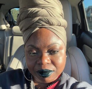 Jamie Foxx Instagram - Happy birthday to my beautiful for sister  @frequency11 “D”… you are magical you are beautiful you are the courageous lionesses #leoseason  And without you I would not be here… had you not made the decisions that you made I would’ve lost my life…. I love you forever and ever happy birthday sis  #swipeleft