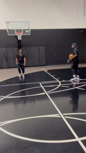 Jamie Foxx Instagram - My s#%t ugly af …. BUT IT GO!… @dwyanewade asked me at his basketball camp a few years ago. What kind of shot is that I’m shooting? I replied. … EFFECTIVE! We won the Tournament @therealbreyonprescott @tyrinturner @coop4ever we put in work!!! … champs!!! @lethalshooter biggups!