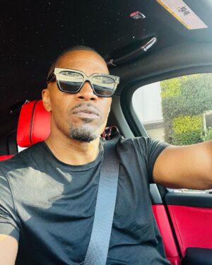 Jamie Foxx Instagram - This birthday is a special one…I wanna start by saying thank you to everyone that prayed for me when I was in a bad way… here lately I’ve been able to thank some of you personally but I want to say to all of you. I NEEDED EVERY PRAYER… you lifted me through… I was able to make it to today because of your prayers… I consider all of you my family… and thank you to my immediate family, and everybody who chipped in to make sure that I could celebrate on this day… I’m sending our complete joy to everybody… Cause if it’s my birthday it’s your birthday….. #swipeleft #sagittarius