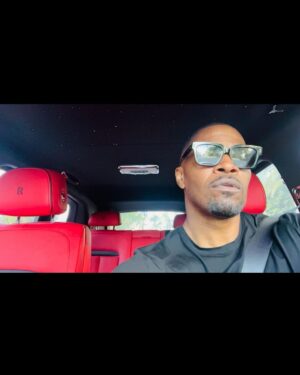 Jamie Foxx Instagram - This birthday is a special one…I wanna start by saying thank you to everyone that prayed for me when I was in a bad way… here lately I’ve been able to thank some of you personally but I want to say to all of you. I NEEDED EVERY PRAYER… you lifted me through… I was able to make it to today because of your prayers… I consider all of you my family… and thank you to my immediate family, and everybody who chipped in to make sure that I could celebrate on this day… I’m sending our complete joy to everybody… Cause if it’s my birthday it’s your birthday….. #swipeleft #sagittarius