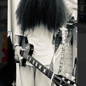 Jamie Foxx Instagram - Behind that hair is an incredible little girl who’s growing up!!!! HAPPY BIRTHDAY ANELISE!!!! My beautiful daughter!!! 15 years young!!?