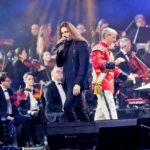 Jan Kopečný Instagram - 14 000 diváků, 200 členný tým, 100 muzikantů, 37 písní, 13 sólistů, 2 skladatelé, 1 aréna a 1 večer ... #O2 #nejslavnejsiceskemuzikaly #michaldavid #karelsvoboda #jankopecny O2 Arena