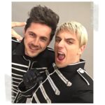 Jan Kopečný Instagram - Zpátky v čase ... #9 ... TTMZH ... 🤟🤟🤟 ——————————————————————————— #botoxstebou #zpatkyvcase #tvojetvarmaznamyhlas #jankopecny #petrrysavy #roknetušim #wolf #fun #f4f #instagram #instadaily #funny #happy #life #instadaily #like4like #lifestyle #instacool #instapic #bestoftheday #photo #jk #me #botox #botoxmusic #instagood #photooftheday #instamood #🇨🇿 #💋