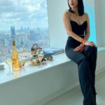 Jane Wu Instagram - Feeling good❤️ #shanghailife #k11 Shanghai, China