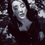 Jane Wu Instagram - 清风徐来…… Welcome to my world🍃🇨🇳 #asianactress #photoshoot #asiangirls #lifestylephotography