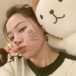 Jane Zhang Instagram – (#^.^#)祝大家2020健康快乐👏勇往直前💪一路畅通😊