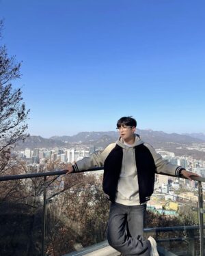 Jang Seung-jo Instagram - #남이데이 
#오늘밤9시 
#마지막주😂
#감사합니다🙏