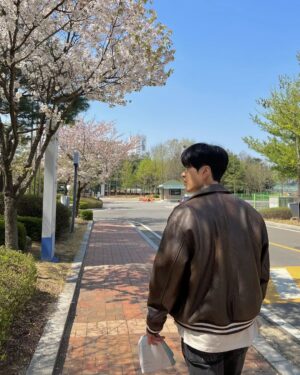 Jang Seung-jo Instagram - #모범데이 
#모범형사2 
#오늘밤10시30분에만나요❤️ 
#이제두번남았다 🤗