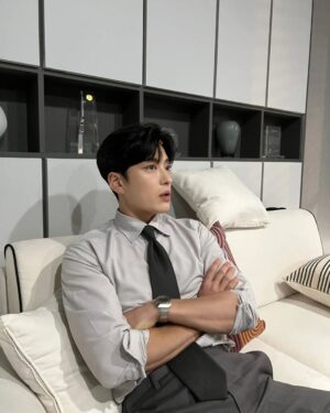 Jang Seung-jo Instagram - #남이데이 
#오늘밤9시 
#많시부❤️ 
#과연오늘은🙏🏻