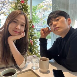 Jang Seung-jo Instagram - #9th
#weddinganniversary 
#고맙습니다🙏🏻 
#덕분에_ 잘살고있습니다🥰
