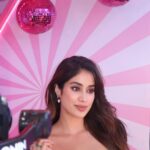 Janhvi Kapoor Instagram - #Nykaaland 💋 buy your tickets and experience this fun and magical land of beauty NOW!