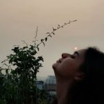 Jannatul Ferdous Oishee Instagram - শুভ সকাল🌞। এটা কিন্তু সন্ধ্যার চাঁদ নয়! এটা সূর্য, ভোরের সূর্য। আমি বলি হাঁসের ডিমের কুসুম।