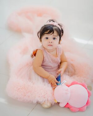 Jannatul Ferdous Oishee Instagram - My angel, you are the most beautiful thing in the world to me.
MashaAllah, Alhamdulillah. 
#niece

Baby's outfit by @meherofficials
My outfit by @fardin_bayezid_production