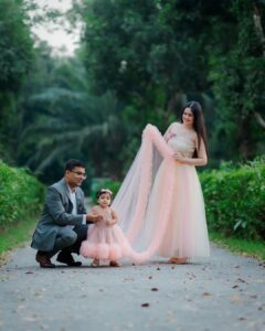 Jannatul Ferdous Oishee Instagram - My angel, you are the most beautiful thing in the world to me. MashaAllah, Alhamdulillah. #niece Baby's outfit by @meherofficials My outfit by @fardin_bayezid_production