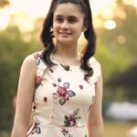 Jannatul Ferdous Oishee Instagram - "আমি তো বেশ ছিলাম চুপিসারে ছোট্ট মেয়ে সেজে একটা কোণে সবুজ বনে নীলচে আলো জ্বেলে স্বপ্ন ভেজা মাটিতে পা ফেলে" 📸@nayemphotographyofficial