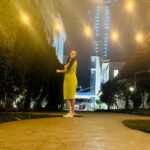Jannatul Ferdous Oishee Instagram - কাঠগোলাপের সাদার মায়া মিশিয়ে দিয়ে ভাবি আবছা নীল তোমার লাগে ভালো