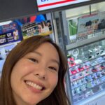 Jarinporn Joonkiat Instagram – มาร่วมกิจกรรม ลุ้นไปเที่ยวจอร์เจียกับเต้ยกันนะคะ เมื่อซื้อกล้องที่ BIG CAMERA รับสิทธิพิเศษเหนือใครเพิ่ม 9 ต่อ 🎉

ร่วมลุ้นเป็น 1 ใน 15 ท่านผู้โชคดี กับแคมเปญสุดยิ่งใหญ่แห่งปี BIG CAMERA BIG Bonus 2023 ร่วมทริปท่องเที่ยวถ่ายภาพสุด Exclusive ณ ประเทศจอร์เจีย 8 วัน 5 คืน กับ ”มาตาลดา“ เต้ย-จรินทร์พร จุนเกียรติ พร้อมเปิดโลกแห่งการเรียนรู้จากสถานที่จริง ใน Fashion Photo Workshop กับช่างภาพแฟชั่นระดับ Top Class แนวหน้าของประเทศไทย พี่จอร์จ-ธาดา วารีช และ Landscape Workshop โดยคุณกอล์ฟ-กันตพัฒน์ พฤฒิธรรมกูล แห่งเพจ กอล์ฟมาเยือน 

สำหรับลูกค้าที่ซื้อสินค้าที่ร้าน BIG CAMERA กว่า 160 สาขาทั่วประเทศ ตั้งแต่วันนี้ – 15 ม.ค. 67

#BIGCamera ศูนย์รวมกล้องดิจิตอลที่มีความสุขให้เลือกมากที่สุด #BIGCameraBIGBONUS